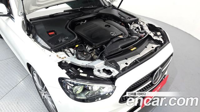 Mercedes-Benz E-Class E350 4MATIC AMG Line