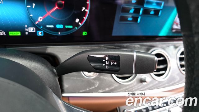 Mercedes-Benz E-Class E350 4MATIC AMG Line