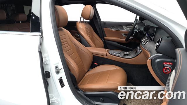Mercedes-Benz E-Class E350 4MATIC AMG Line