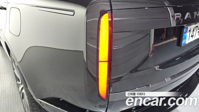 Land Rover Range Rover P550E AB