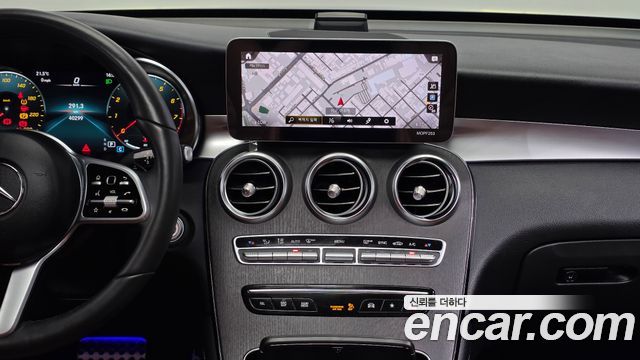 Mercedes-Benz GLC-Class GLC300 4MATIC Premium Coupe