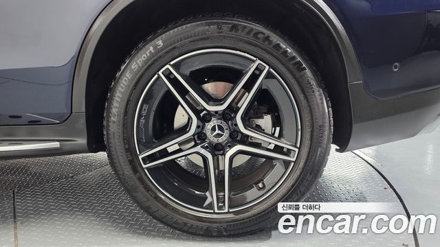 Mercedes-Benz GLC-Class GLC300 4MATIC Premium Coupe