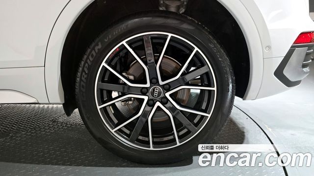 Audi Q5 45 TFSI Quattro Premium Sportback