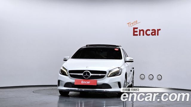 Mercedes-Benz A-Class A200