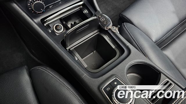 Mercedes-Benz A-Class A200