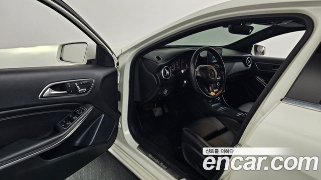 Mercedes-Benz A-Class A200