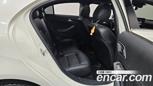 Mercedes-Benz A-Class A200