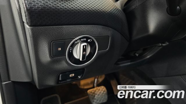 Mercedes-Benz A-Class A200