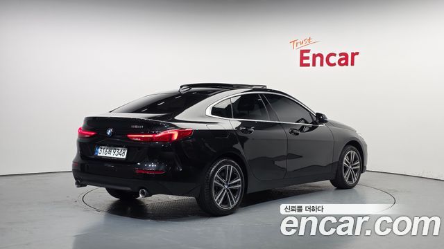 BMW 2-Series 220i Advantage