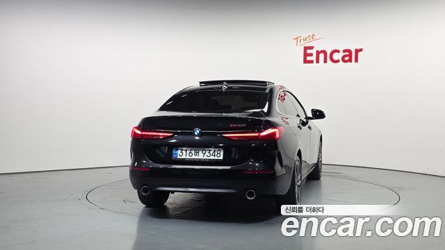 BMW 2-Series 220i Advantage