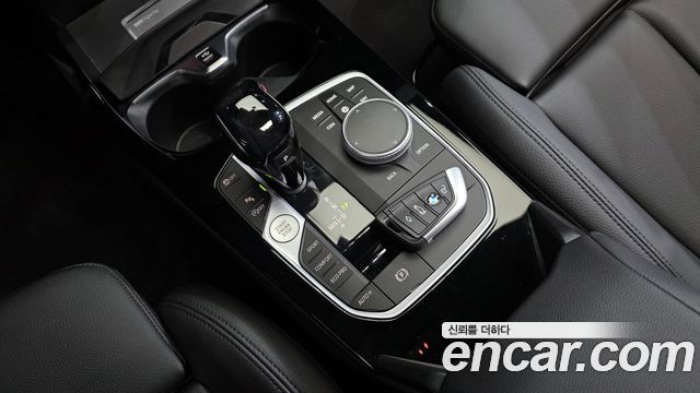 BMW 2-Series 220i Advantage