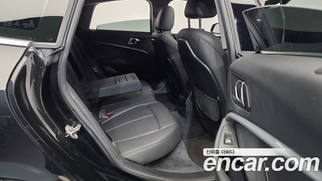 BMW 2-Series 220i Advantage