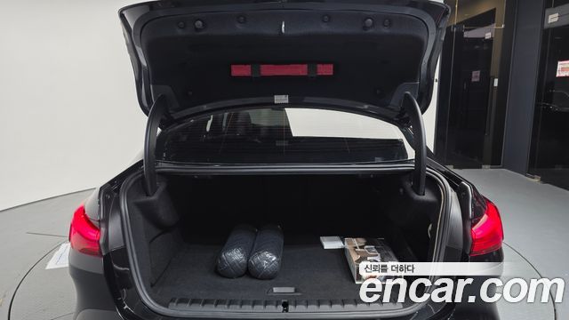 BMW 2-Series 220i Advantage