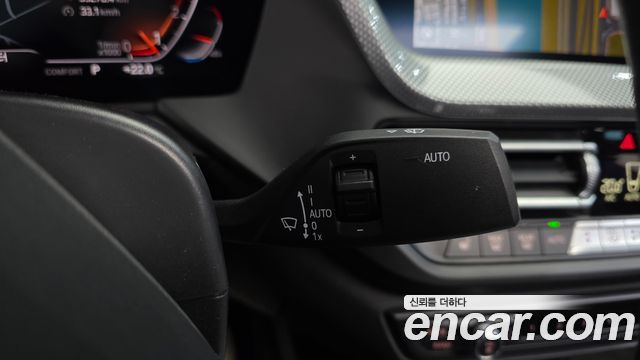 BMW 2-Series 220i Advantage