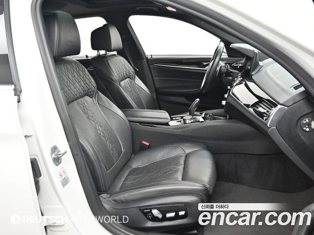 BMW 5-Series 530i xDrive M Sport Package Plus