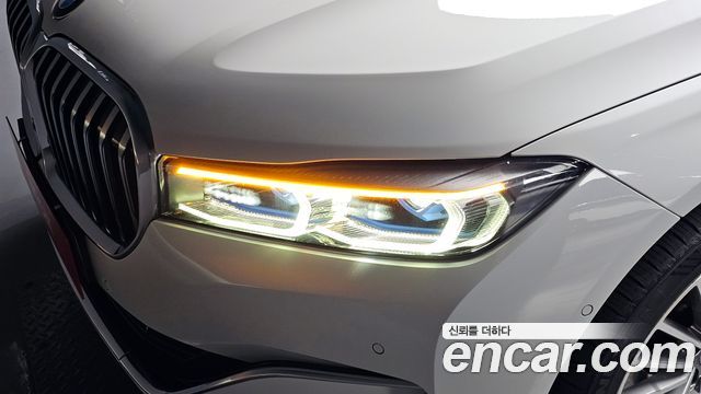 BMW 7-Series 740i Design Pure Excellence