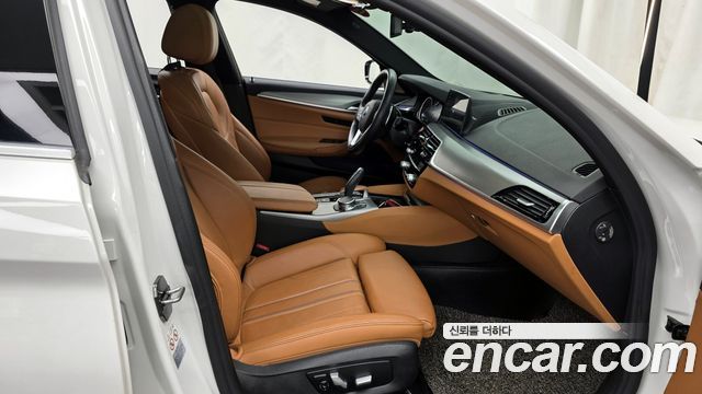 BMW 5-Series 530i M Sport Package