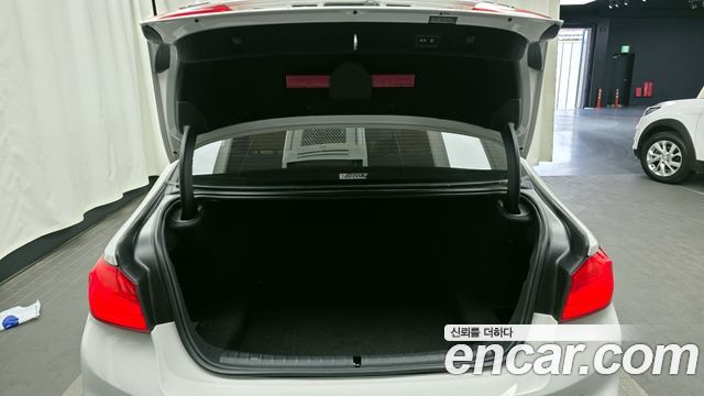 BMW 5-Series 530i M Sport Package