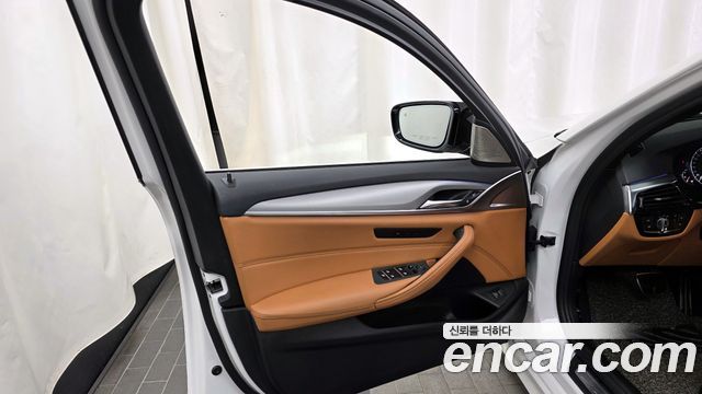 BMW 5-Series 530i M Sport Package