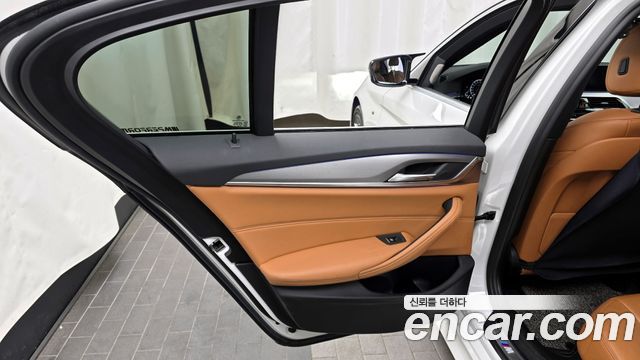 BMW 5-Series 530i M Sport Package