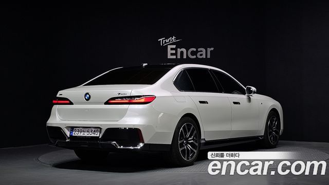 BMW 7-Series 740i sDrive M Sport