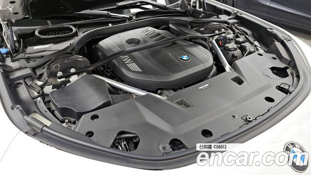 BMW 7-Series 740i sDrive M Sport