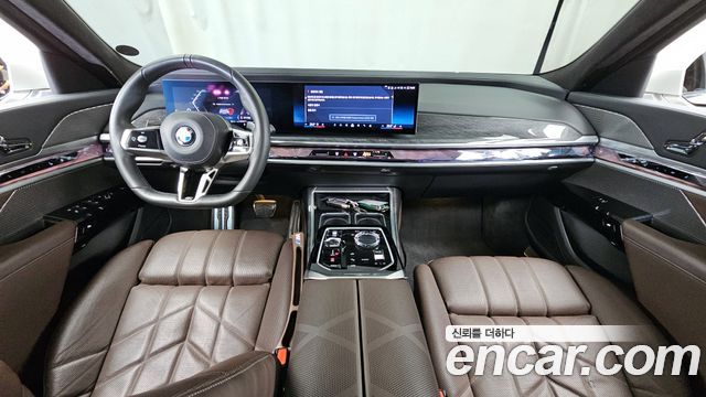 BMW 7-Series 740i sDrive M Sport