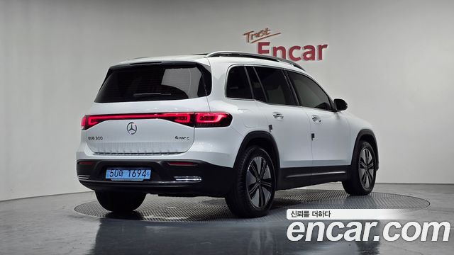 Mercedes-Benz EQB EQB300 4MATIC Electric Art