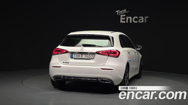 Mercedes-Benz A-Class A220 Hatchback