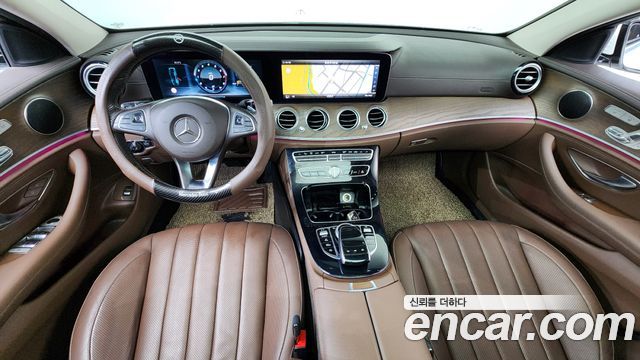 Mercedes-Benz E-Class E300 Exclusive