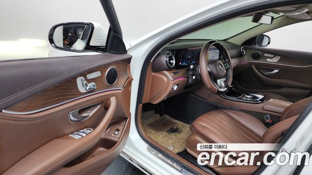 Mercedes-Benz E-Class E300 Exclusive
