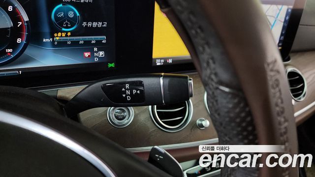 Mercedes-Benz E-Class E300 Exclusive