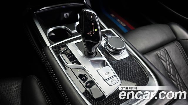 BMW 7-Series 740Li xDrive M Sport Package
