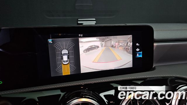 Mercedes-Benz CLA-Class CLA250 4MATIC