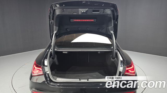 Mercedes-Benz CLA-Class CLA250 4MATIC