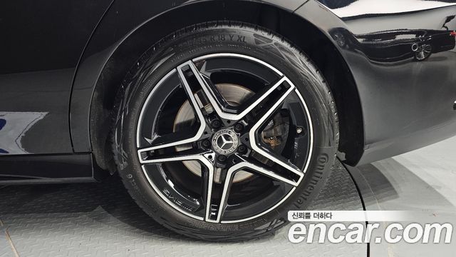 Mercedes-Benz CLA-Class CLA250 4MATIC