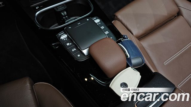 Mercedes-Benz CLA-Class CLA250 4MATIC
