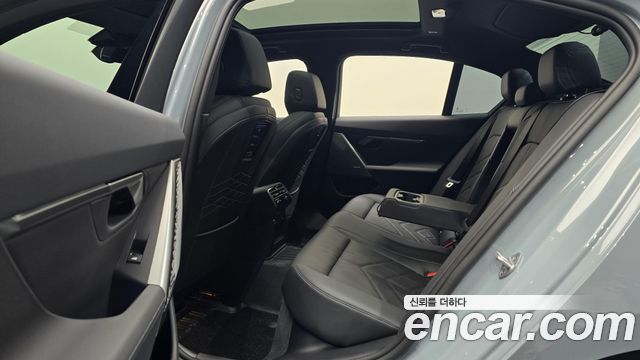 BMW 5-Series 520i M Sport