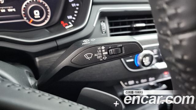 Audi A4 35 TDI Premium