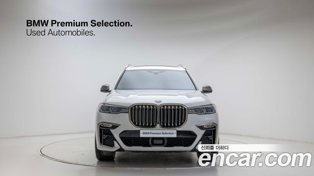 BMW X7 M50i 6STR