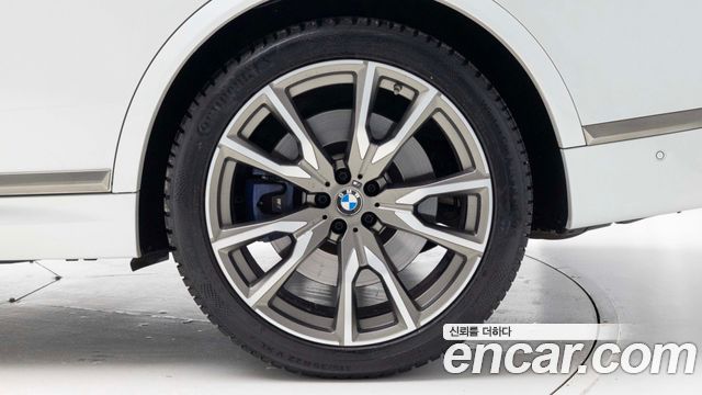 BMW X7 M50i 6STR