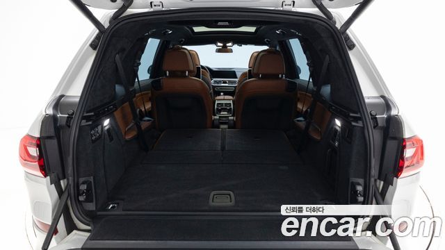 BMW X7 M50i 6STR