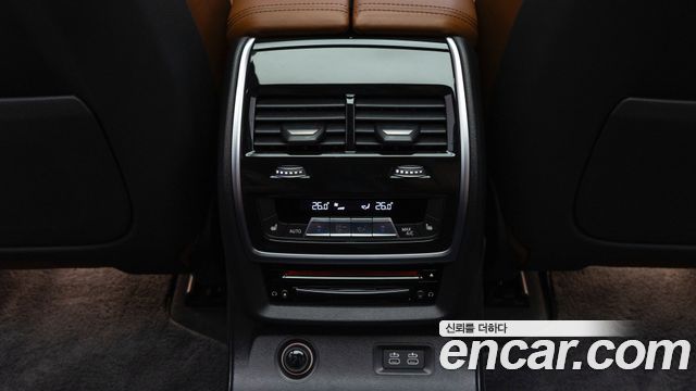 BMW X7 M50i 6STR