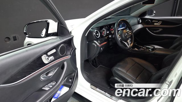 Mercedes-Benz E-Class E220d Avantgarde