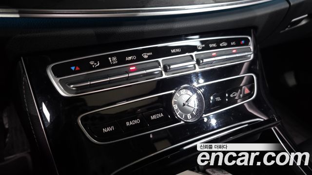 Mercedes-Benz E-Class E220d Avantgarde