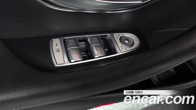 Mercedes-Benz E-Class E220d Avantgarde