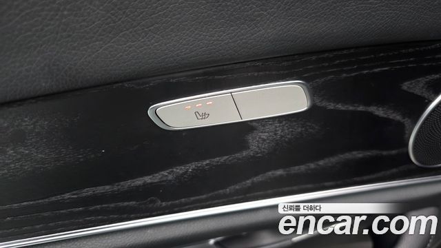 Mercedes-Benz E-Class E220d Avantgarde