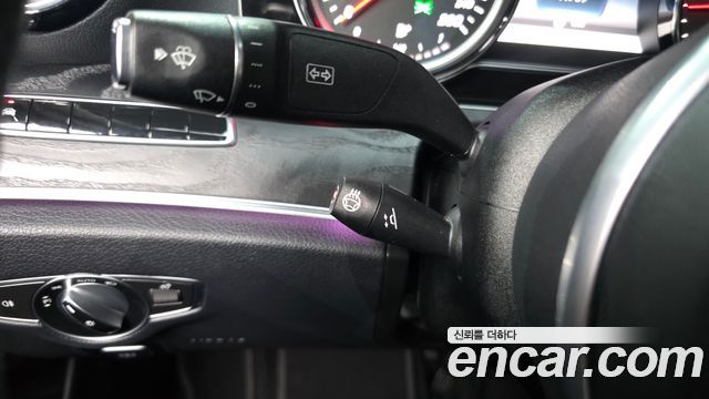 Mercedes-Benz E-Class E220d Avantgarde