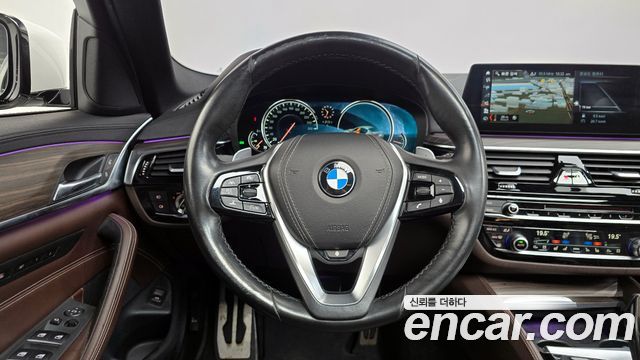 BMW 5-Series 530i xDrive M Sport Package Plus