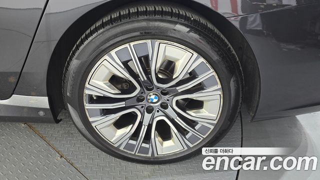 BMW 7-Series 740d xDrive Design Pure Excellence